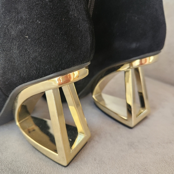Gianni Bini heels boots 5.5 black suede golden architectural heel pointy new$140 - Picture 10 of 16